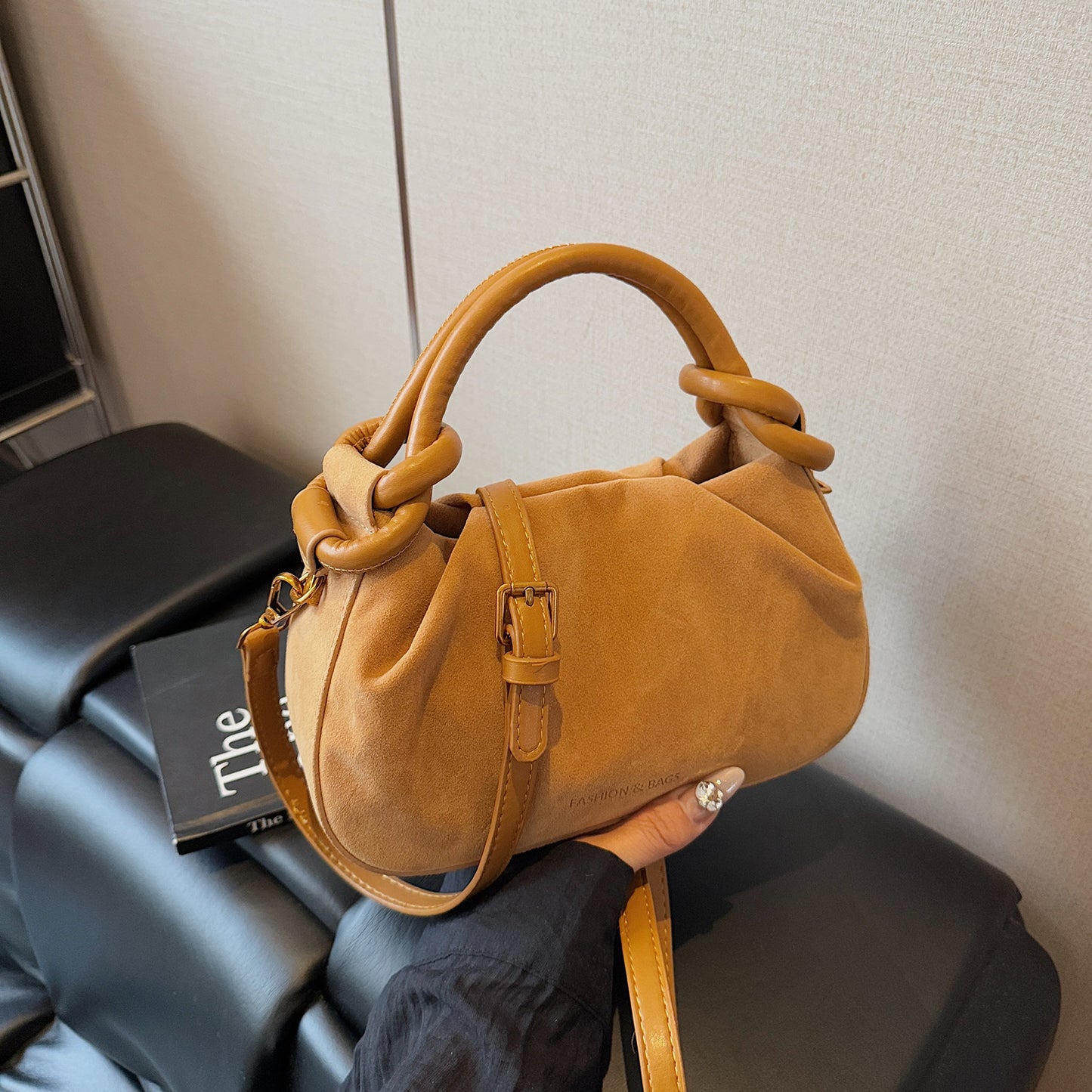 Caramel Suède SchouderTas/ By OSYARD