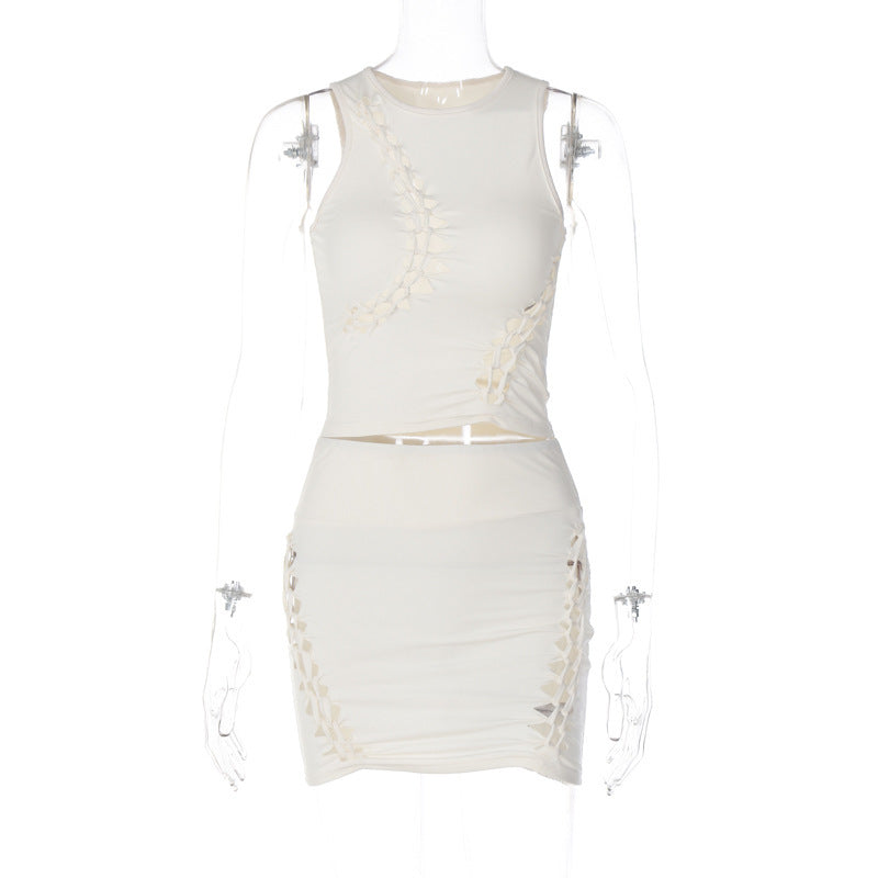 Ethereal Romance in Pure White