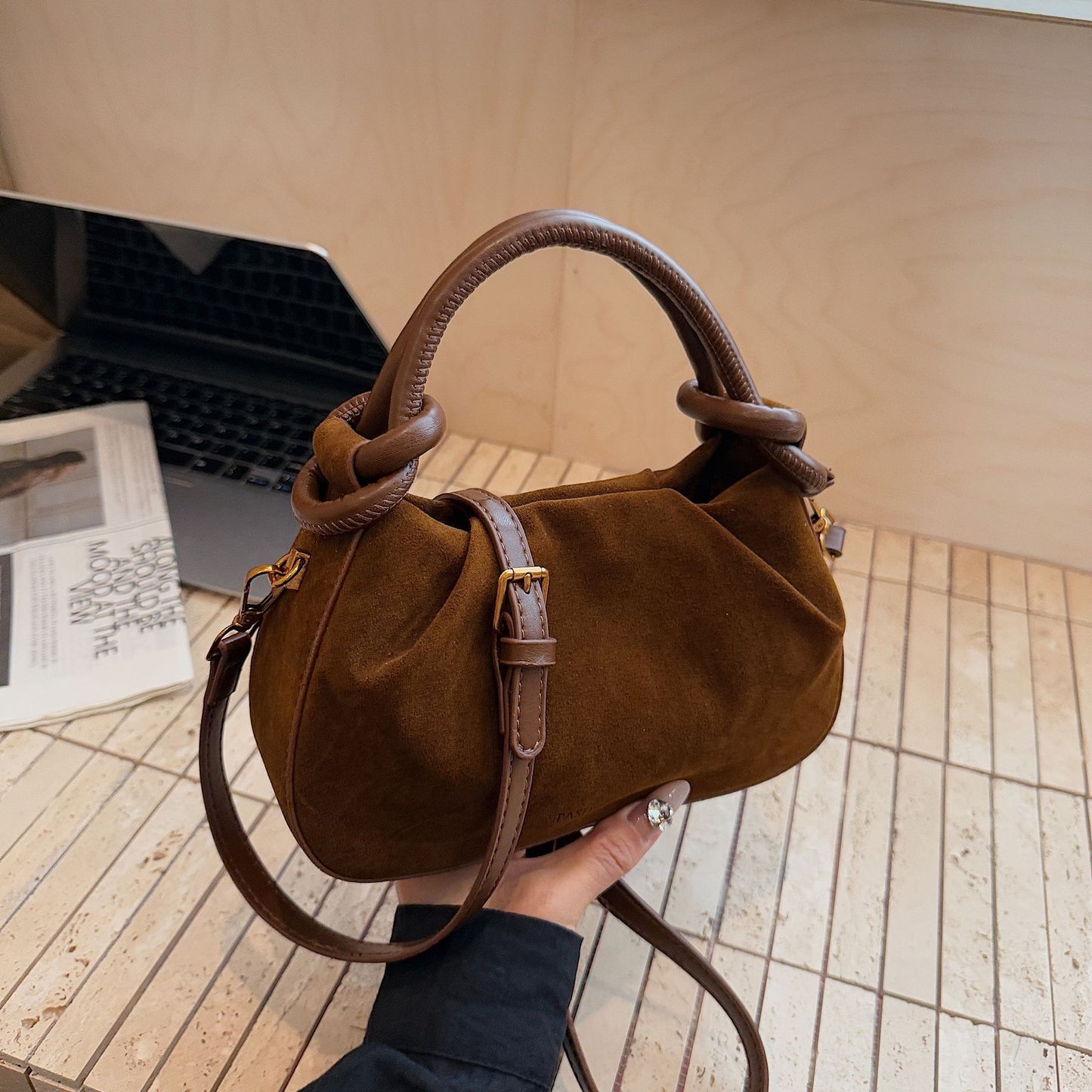 Caramel Suède SchouderTas/ By OSYARD